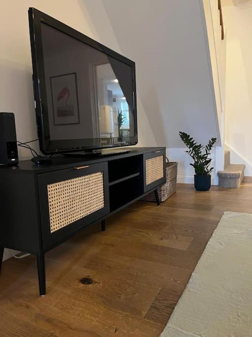 Chic 2 Bedroom Cottage Willingham  Ngoại thất bức ảnh